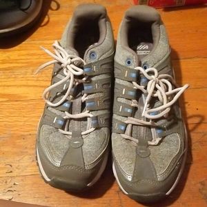 Size 8 gray white and blue